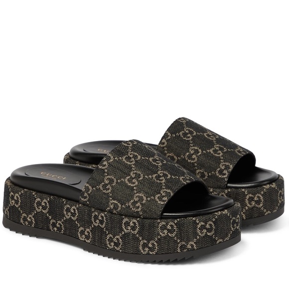 Gucci: Denim GG Supreme Angelina Jacquard Black Slide Sandals - Picture 6 of 8